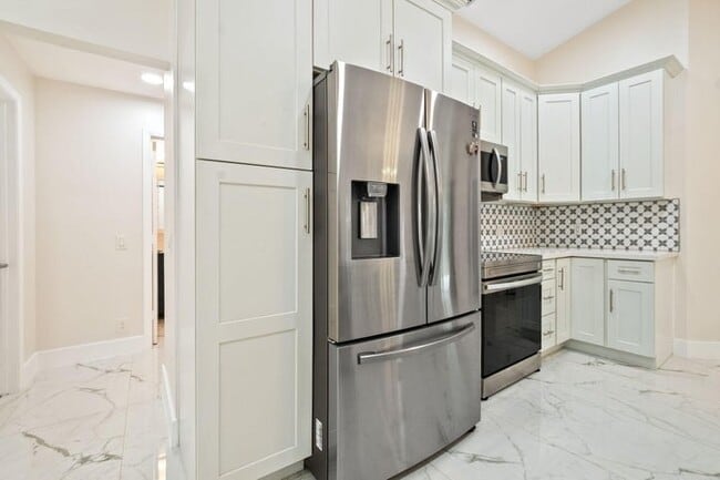 property at 4498 Dogwood Cir