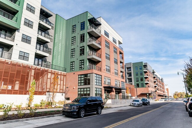 Harbor Side at Conwood Flats Apartments in Memphis, TN - Foto de edificio - Building Photo