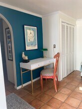 4721 Cartwright Ave, Unit GH in Los Angeles, CA - Building Photo - Building Photo