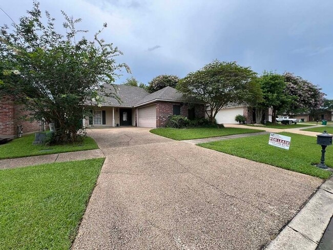 3995 Water Oak Dr