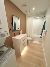 83 Melbourne St in Hamilton, ON - Building Photo - Building Photo