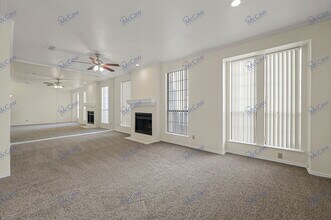 4141 Hyer St in Dallas, TX - Building Photo - Building Photo