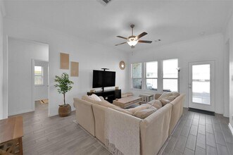 3217 Climbing Gardens Ct in Conroe, TX - Building Photo - Building Photo