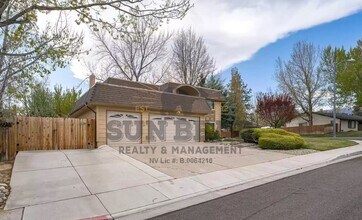 890 Singingwood Dr in Reno, NV - Building Photo - Building Photo