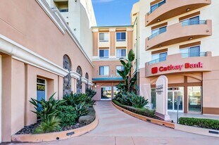 580 W Main St in Alhambra, CA - Building Photo