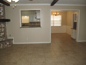 702 Oder Ln in Houston, TX - Building Photo - Building Photo