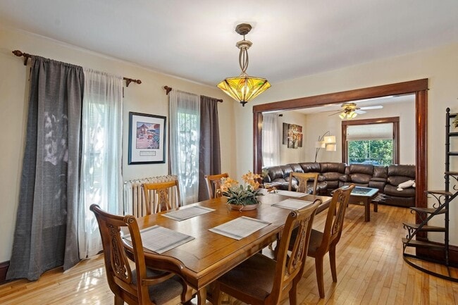 2713 Garfield Ave in Minneapolis, MN - Building Photo - Building Photo