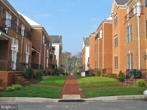 705 Vestal St in Woodbridge, VA - Building Photo - Building Photo