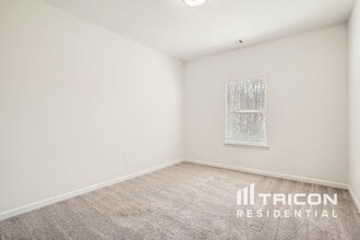 355 Hillgrove Dr in Canton, GA - Building Photo - Building Photo