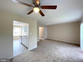 22023 Valley Estates Dr in Lexington Park, MD - Building Photo