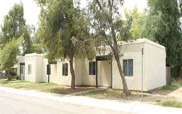 Kivas Uni Condominiums in Phoenix, AZ - Foto de edificio