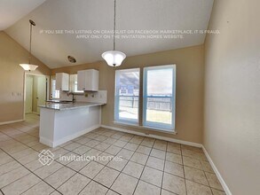 525 E Jay Ct in Desoto, TX - Foto de edificio - Building Photo