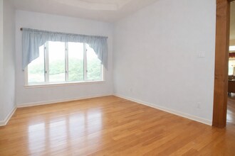 264 CR 522 in Jackson, MO - Foto de edificio - Building Photo