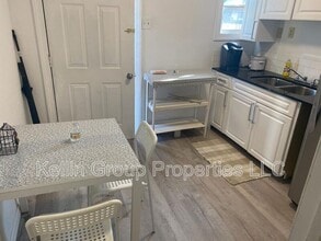 5701 Middlesex Dr in Tampa, FL - Building Photo - Building Photo