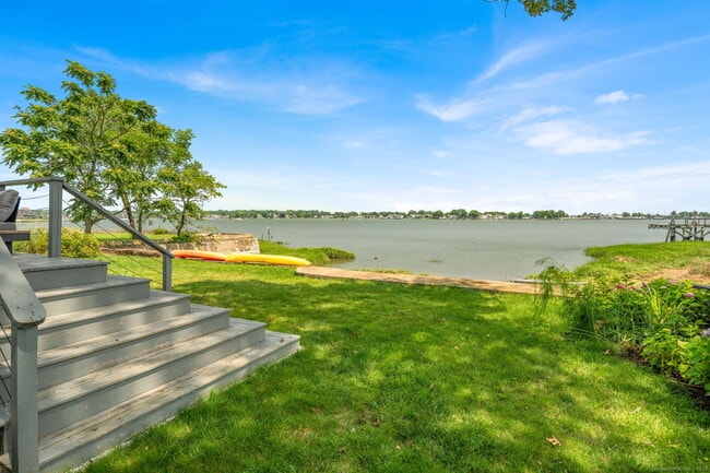 22 Baxter Dr in Norwalk, CT - Building Photo - Building Photo