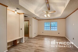 5003 Willow Park Dr in Arlington, TX - Building Photo - Building Photo