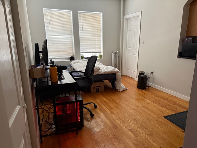 50 Saint Stephen St, Unit 21