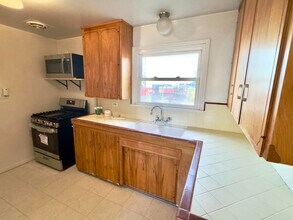 1914 S Tremont St in Oceanside, CA - Building Photo - Building Photo