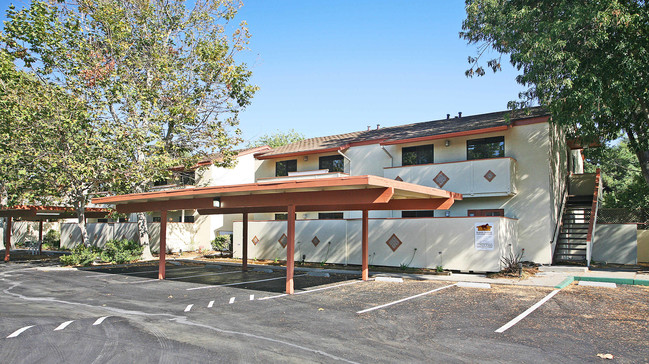 Amberwood in Concord, CA - Foto de edificio - Building Photo