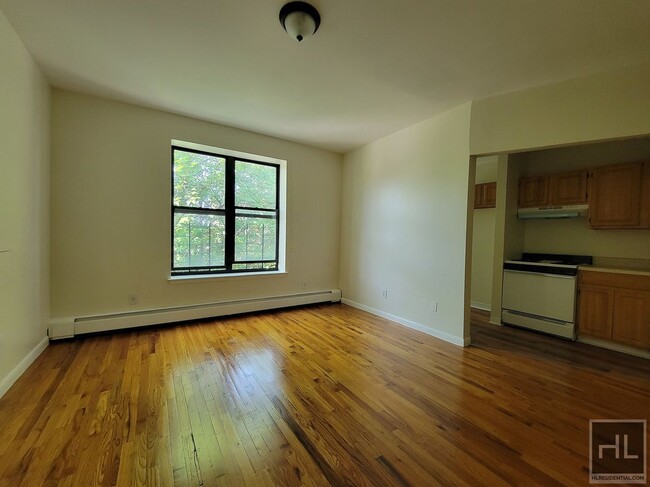 62 Stuyvesant Ave in Brooklyn, NY - Building Photo - Building Photo