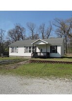 105 Hemingway Ct in Grove, OK - Building Photo