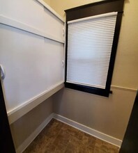315 E 24th St in Des Moines, IA - Building Photo - Building Photo