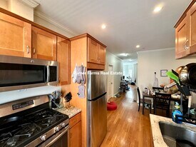 10 Marney St, Unit 1 Marney unit 1 in Cambridge, MA - Building Photo