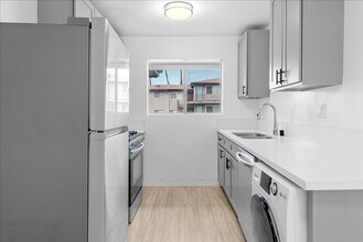 376 N Ave 57 in Los Angeles, CA - Building Photo - Building Photo