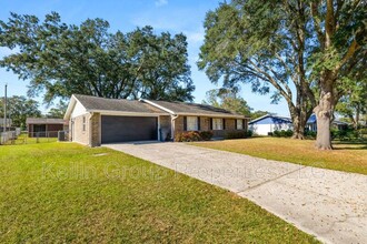 4421 Ginny Dr in Lakeland, FL - Building Photo - Building Photo