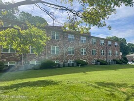 2706 Chickasaw Ave in Louisville, KY - Building Photo