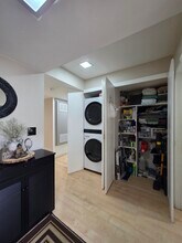 9949 Scripps Westview Way, Unit 136 in San Diego, CA - Foto de edificio - Building Photo