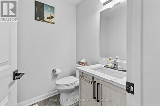 775 Cappamore Dr in Ottawa, ON - Building Photo - Building Photo