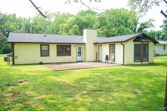 3808 Timbercrest Dr NW in Huntsville, AL - Foto de edificio - Building Photo
