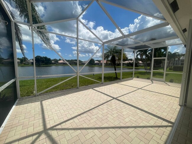 property at 9041 Bay Harbour Cir
