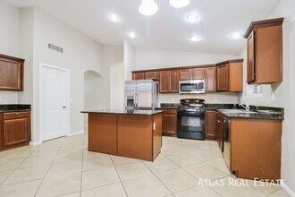 17628 W Corrine Dr in Surprise, AZ - Foto de edificio - Building Photo