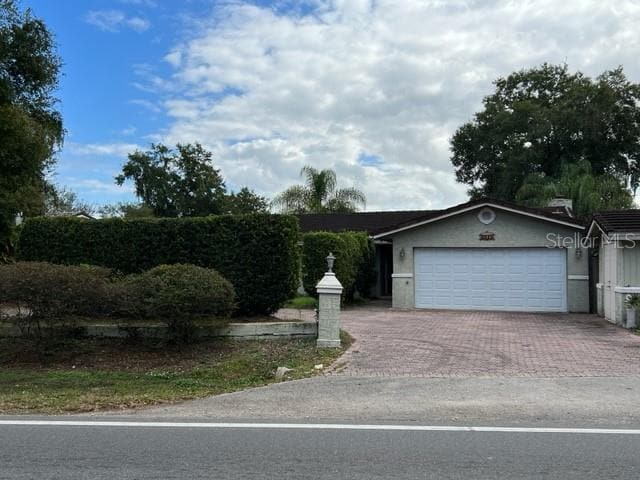 property at 2615 S Crystal Lake Dr