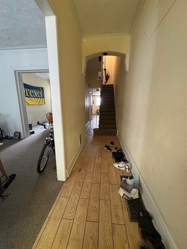 3203 Powelton Ave in Philadelphia, PA - Building Photo - Building Photo