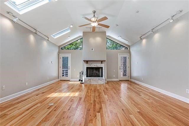 323 W Robert E Lee Blvd in New Orleans, LA - Foto de edificio - Building Photo