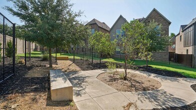 Ridgeview Villas in Allen, TX - Building Photo - Building Photo