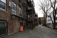 49-67 S Huntington Ave in Boston, MA - Foto de edificio - Building Photo