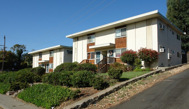 1117 E 6th St in Benicia, CA - Building Photo - Building Photo