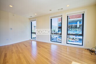 9 Miner St, Unit 212CP in Boston, MA - Building Photo - Building Photo