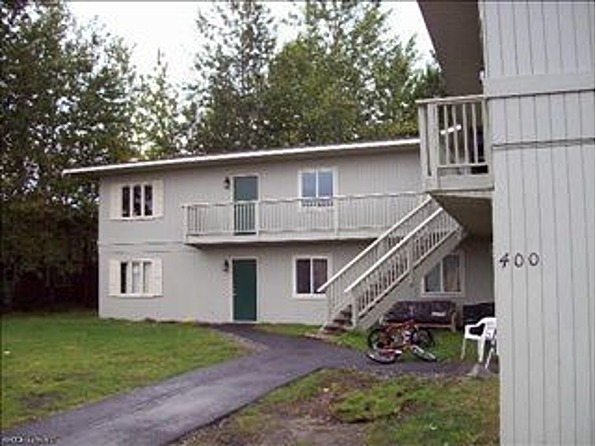 400 Dailey Ave in Anchorage, AK - Building Photo