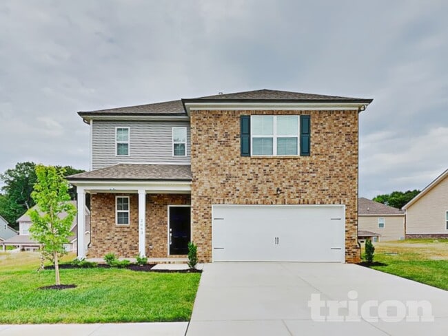 2063 Neill Ln in Cross Plains, TN - Building Photo - Building Photo