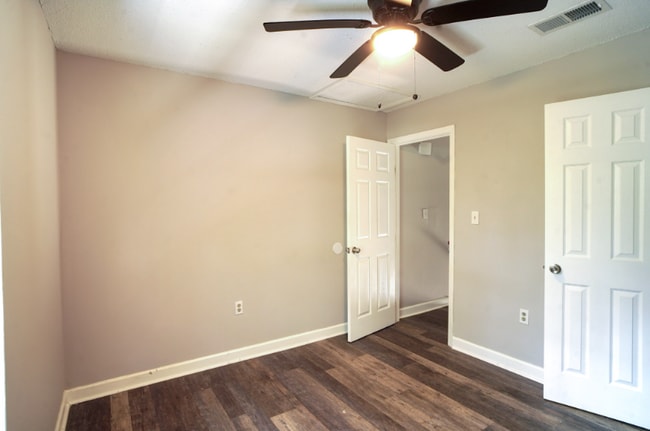 123 Alabama Ave NW in Fort Walton Beach, FL - Foto de edificio - Building Photo