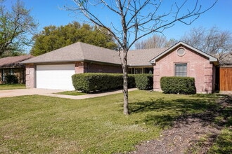 834 Green Pastures Dr in Cedar Hill, TX - Building Photo - Building Photo