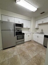 4008 W Laurel St in Tampa, FL - Building Photo - Building Photo