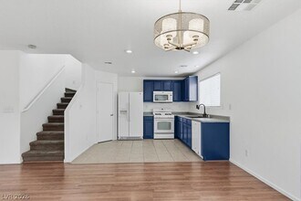 541 Penzance Ct in Las Vegas, NV - Building Photo - Building Photo