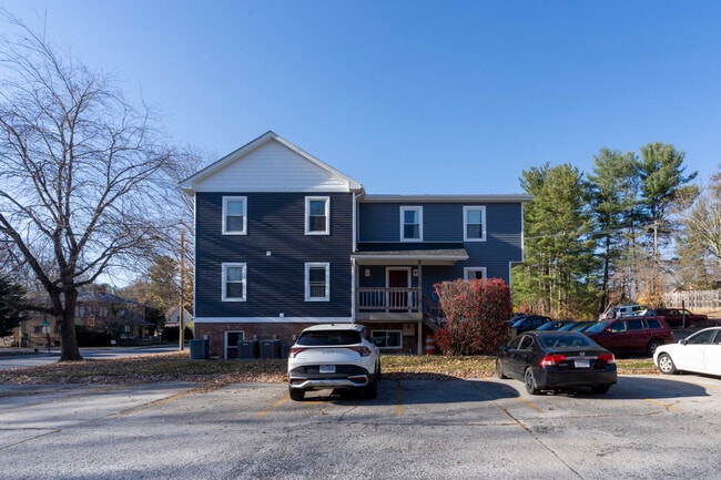 701 S Main St