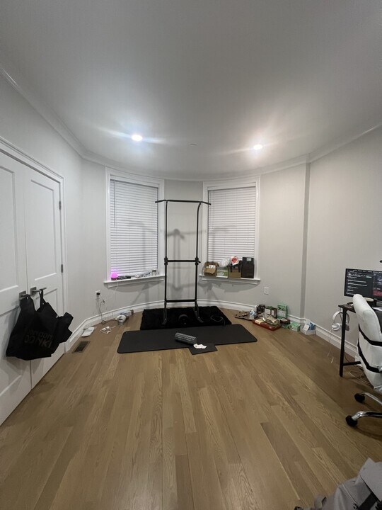 14 Mount Hood Rd, Unit 1 in Boston, MA - Building Photo